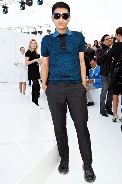 Look 11